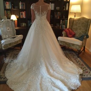 Wedding dress
